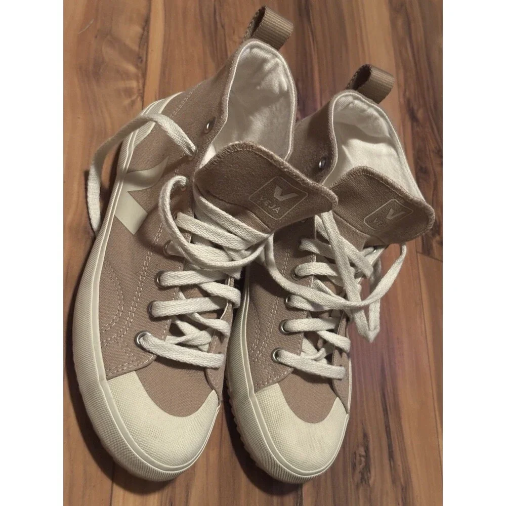 Veja size sneakers